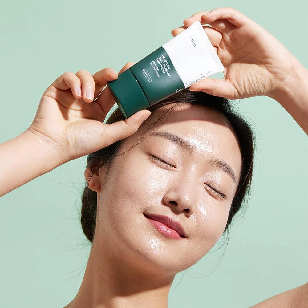 Anua، كريم واقي شمس حريري بالهارتليف، SPF 50+، PA++++، 1.69 أونصة سائلة (50 مل)
